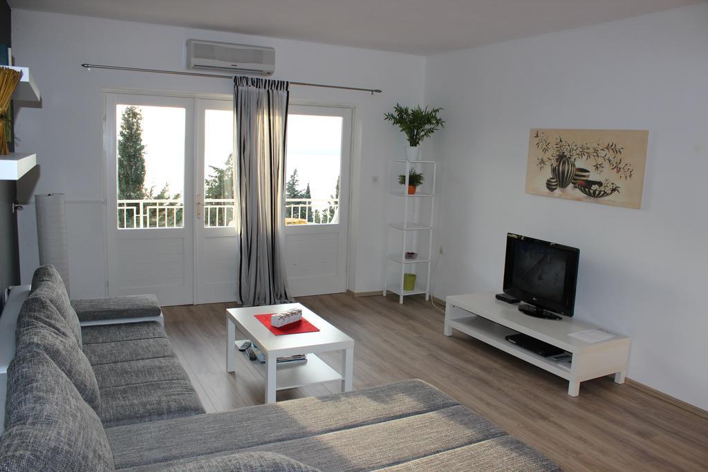 Sea View Nona Apartment Crikvenica Buitenkant foto
